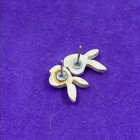 💛 Vintage Cute White Playboy Bunny Earrings - Picture 2 of 3